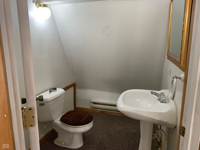 Half bath upper level | Image 33