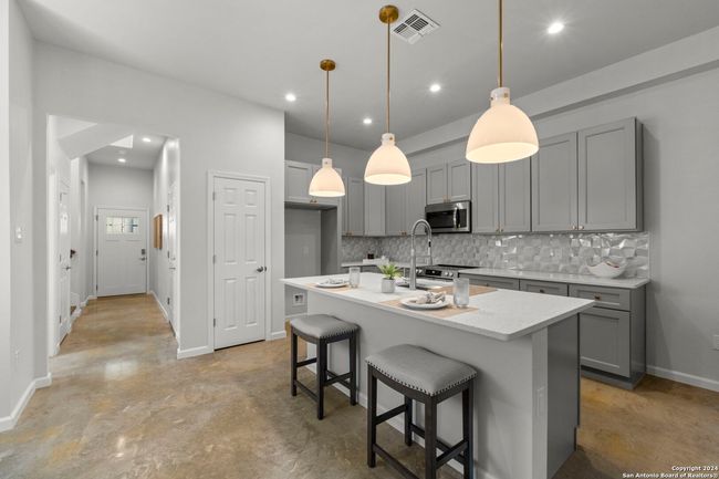 6 - 1002 Morningside Dr, Townhouse with 3 bedrooms, 3 bathrooms and null parking in Terrell Hills TX | Image 15
