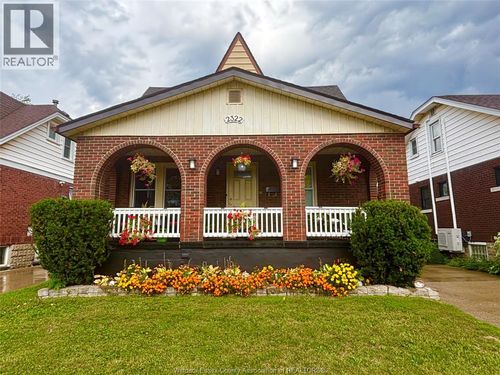 2322 Byng Rd, Windsor, ON, N8W3E5 | Card Image