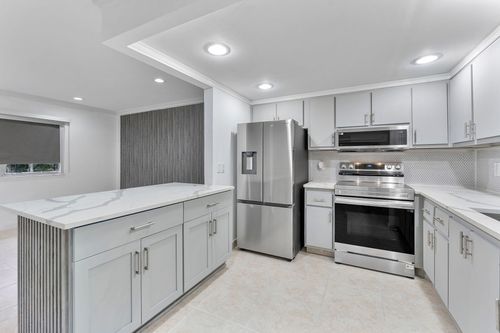 527 Brittany K, Delray Beach, FL, 33446 | Card Image