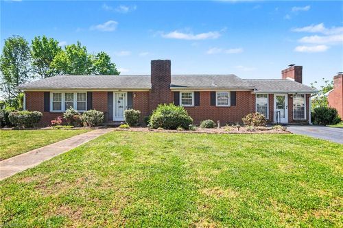 2910 Birchwood Dr, Winston-Salem, NC, 27103-3304 | Card Image