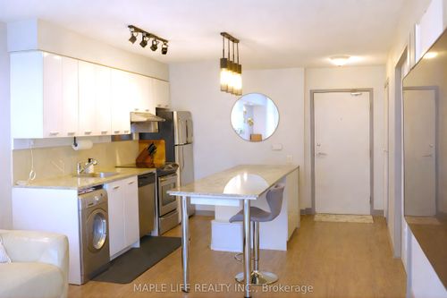 1010-19 Singer Crt, North York, ON, M2K0B2 | Card Image