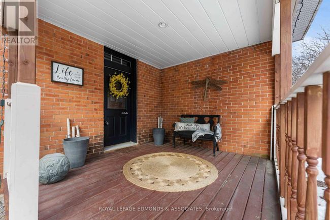 1077 Allan Rd, House other with 3 bedrooms, 2 bathrooms and 6 parking in Deep River ON | Image 4