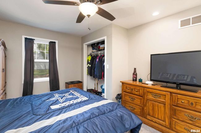 8326 Knoxville Rd, House other with 3 bedrooms, 2 bathrooms and null parking in Milan IL | Image 18