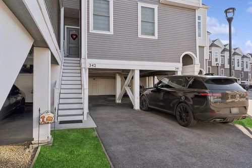 342 Marina Pointe Dr, East Rockaway, NY, 11518-2069 | Card Image