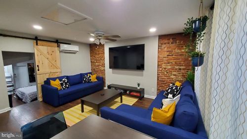 3-244 S Exeter St, BALTIMORE, MD, 21202-5841 | Card Image