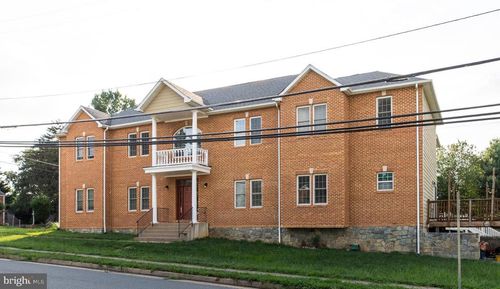 3954 Walnut St, FAIRFAX, VA, 22030-4726 | Card Image