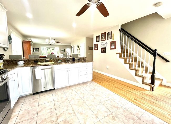APT-3 - 19 Lafayette Rd, Condo with 3 bedrooms, 3 bathrooms and 3 parking in Ipswich MA | Image 7