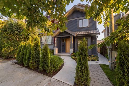 20 W 14th Ave, Vancouver, BC, V5Y1W6 | Card Image
