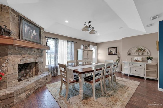 5213 Mile 8 1/2 Rd, House other with 3 bedrooms, 3 bathrooms and 2 parking in Edinburg TX | Image 9