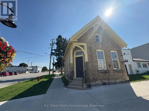 79 Albert St, Clinton, ON, N0M1L0 | Card Image