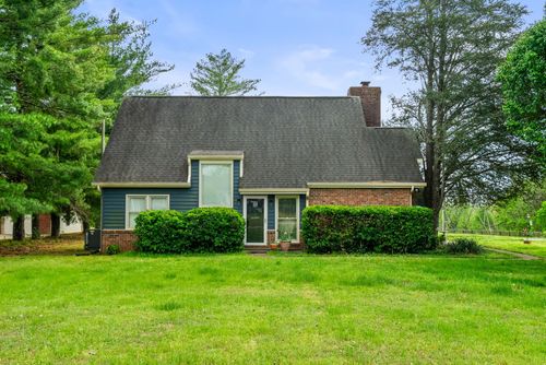 674 Lakeside Dr, Springfield, TN, 37172-5115 | Card Image