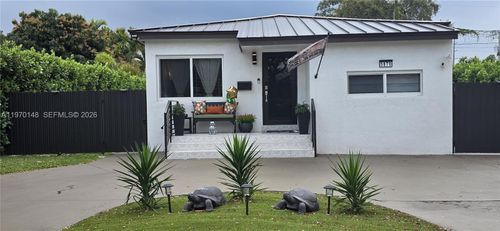 5870 Nw 38th St, Virginia Gardens, FL, 33166-5718 | Card Image