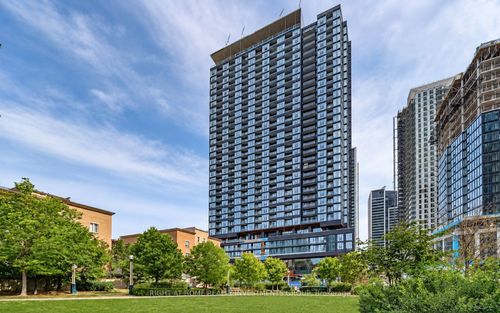 1919-19 Western Battery Rd, Toronto, ON, M6K0E3 | Card Image