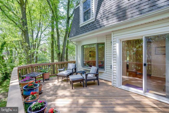 8801 Aquary Ct, House other with 5 bedrooms, 4 bathrooms and null parking in SPRINGFIELD VA | Image 31