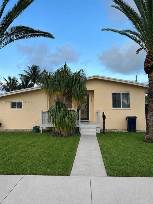 19921 Dothan Rd, Cutler Bay, FL, 33157-8670 | Card Image