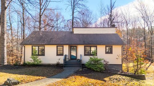 244 Ridgeway Dr, Farmville, VA, 23901 | Card Image