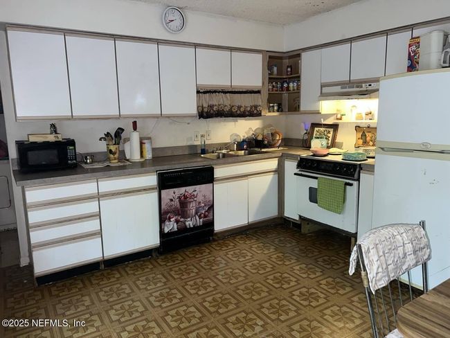 110 Karen Dr, House other with 3 bedrooms, 2 bathrooms and null parking in Palatka FL | Image 8