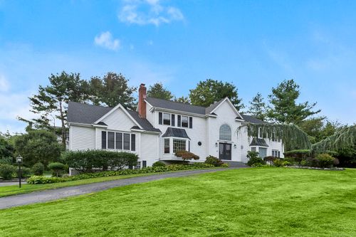 37 Kent Ln, Trumbull, CT, 06611-1012 | Card Image