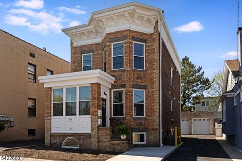 191 Franklin St, Secaucus, NJ, 07094-4121 | Card Image