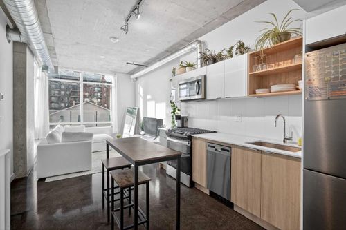 203-1319 14 Ave Sw, Calgary, AB, T3C0W3 | Card Image
