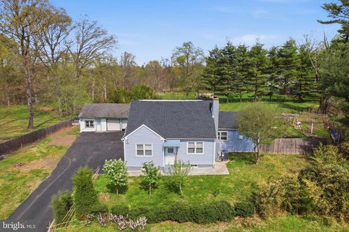 632 Durham Rd, Newtown, PA, 18940-9618 | Card Image