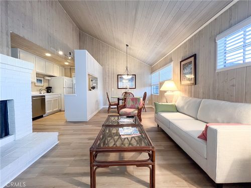 315 1/2 Diamond Ave, Newport Beach, CA, 92662-1197 | Card Image