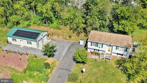 1094 Indian Dr, AUBURN, PA, 17922-9217 | Card Image