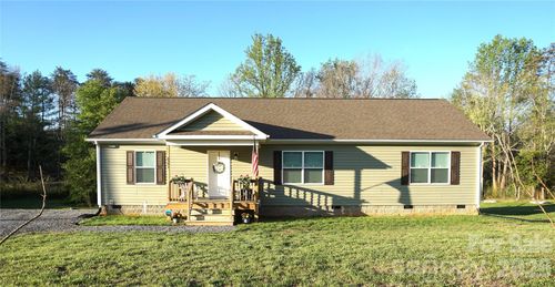 6591 George Hildebran Sch Rd, Hickory, NC, 28602-8409 | Card Image