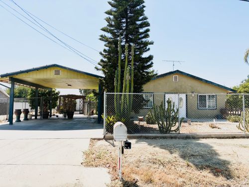 2003 N Newcomb St, Porterville, CA, 93257-9284 | Card Image