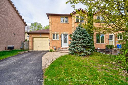 26 Cypress Crt, Aurora, ON, L4G6S8 | Card Image