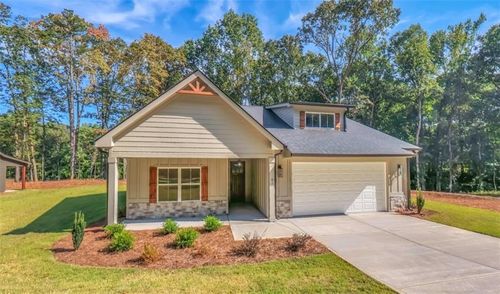 61 Hazel Lane, Bremen, GA, 30110 | Card Image