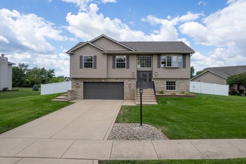 9558 Grasselli Ave, Saint John, IN, 46373-8929 | Card Image