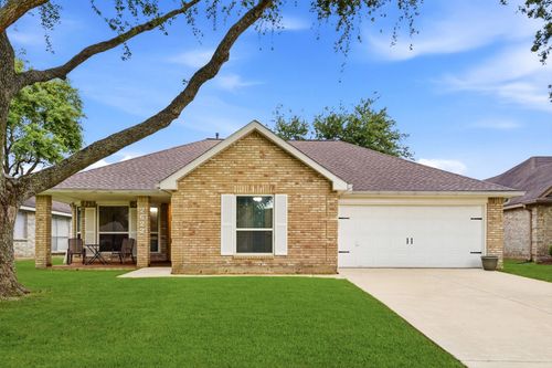2622 S Peach Hollow Cir, Pearland, TX, 77584-2091 | Card Image