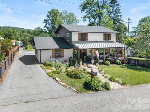 154 White Oak Ln, Brevard, NC, 28712-3245 | Card Image