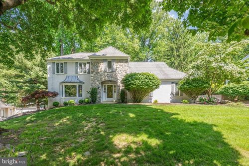 15 Calvert Cir, PAOLI, PA, 19301-1045 | Card Image