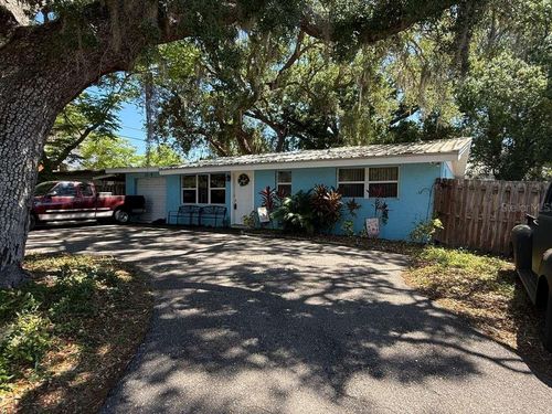 1725 S Shade Avenue, SARASOTA, FL, 34239 | Card Image