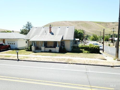 1212 Main St, Pomeroy, WA, 99347-8615 | Card Image