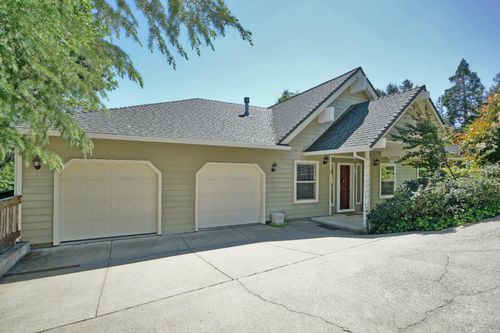 4117 Pearl Rd, Pollock Pines, CA, 95726-9596 | Card Image