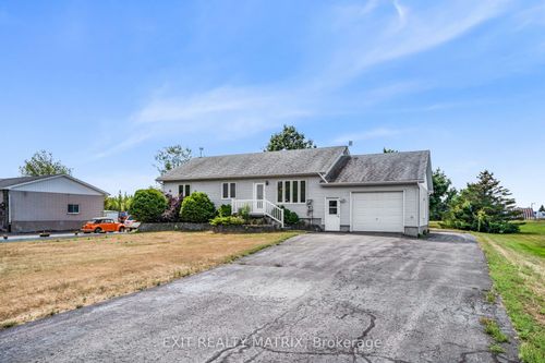 3704 Pattee Rd, Hawkesbury, ON, K6A2R2 | Card Image