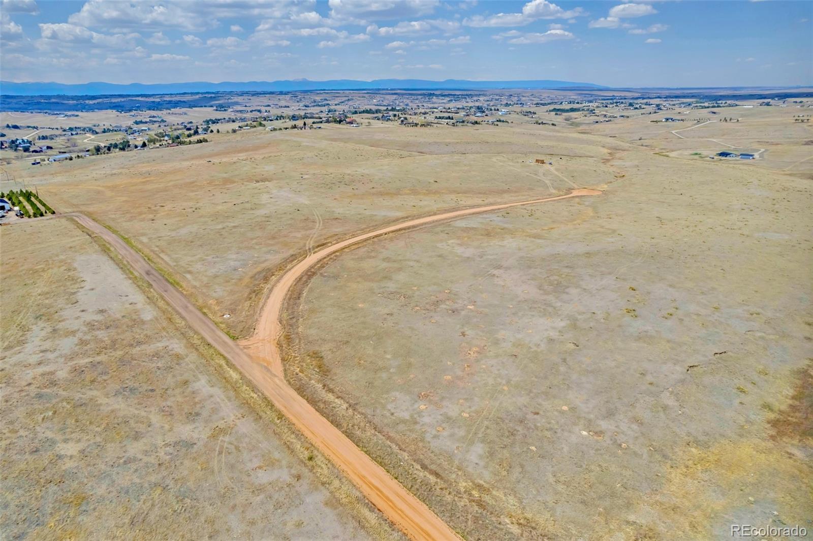 Land in Elizabeth