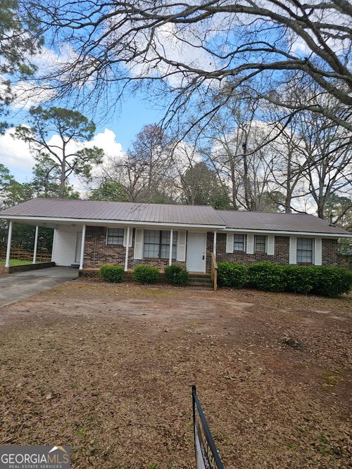 203 Vienna Cir, Fort Valley, GA, 31030-3121 | Card Image