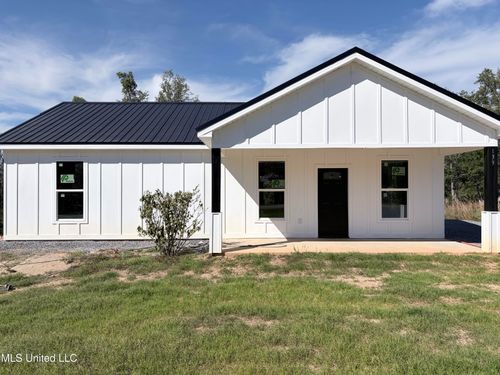 139 Beaver Dam Rd, Mc Henry, MS, 39561-6056 | Card Image