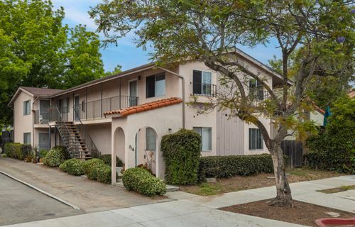 516 W Junipero St, Santa Barbara, CA, 93105-4237 | Card Image