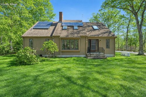 69 Two Ponds Rd, Falmouth, MA, 02540-2221 | Card Image