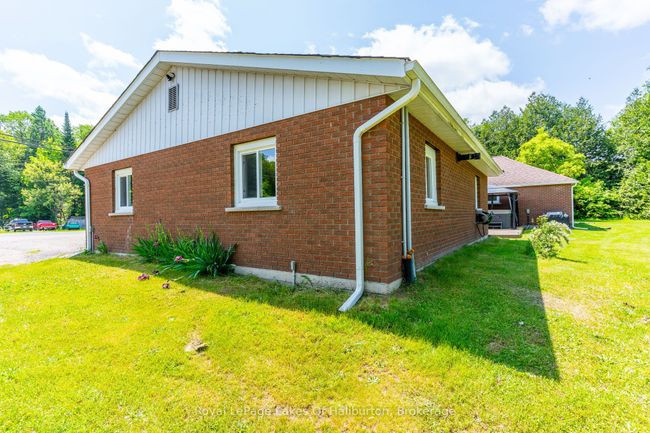 3875 Loop Rd, House other with 3 bedrooms, 2 bathrooms and 6 parking in Harcourt ON | Image 40