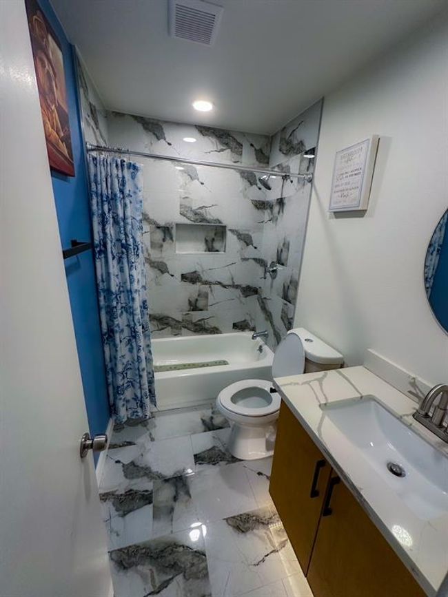 3426 Wuthering Heights Dr, House other with 4 bedrooms, 2 bathrooms and null parking in Houston TX | Image 9