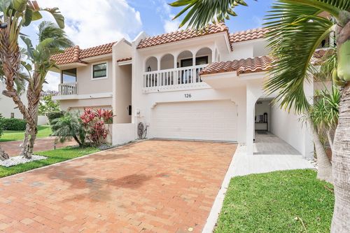 126 Harbor Cir, Delray Beach, FL, 33483-8005 | Card Image
