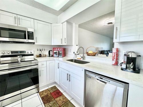 304-6193 Pointe Regal Cir, Delray Beach, FL, 33484 | Card Image