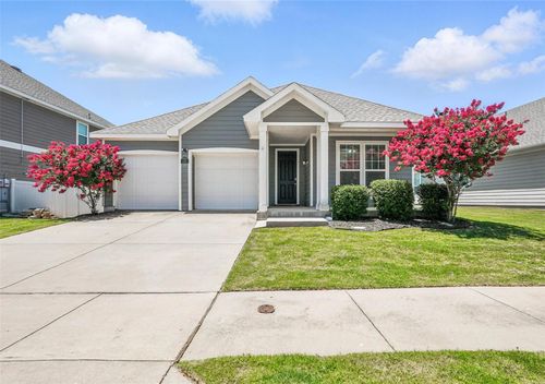 9152 Blackstone Dr, Providence Village, TX, 76227-1323 | Card Image